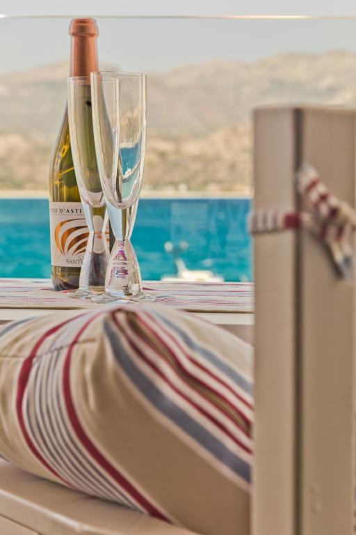 Nereus Luxurious Suites Карпатос Экстерьер фото